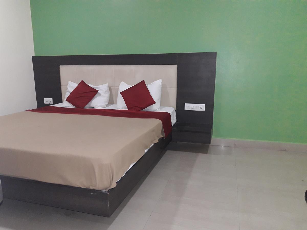 班加罗尔 Vijaya Lakshmi Residency酒店 外观 照片